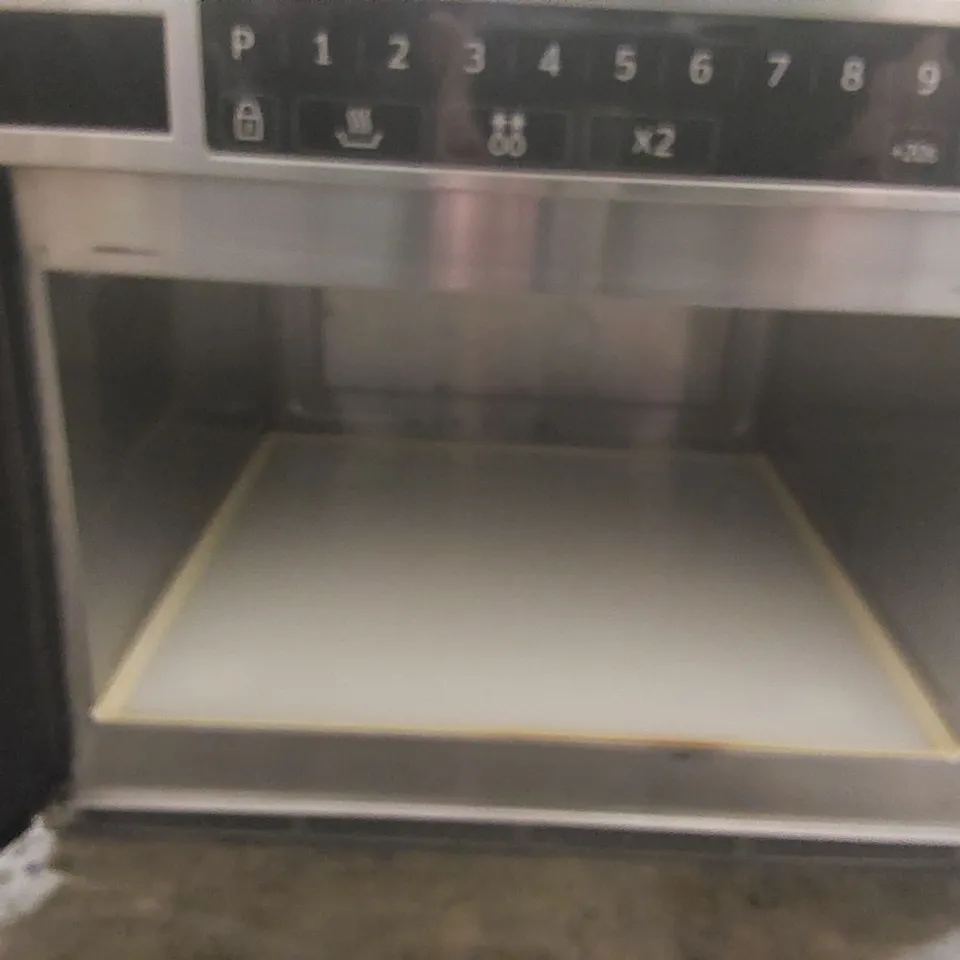 BUFFALO GK640 1850W COMMERCIAL MICROWAVE OVEN