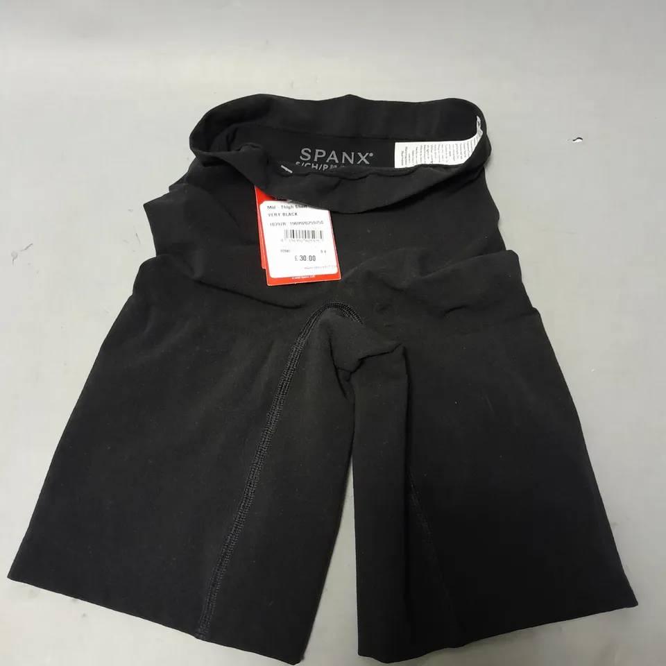 SPANX MID THIGH SHORTS VERY BLACK - UK 8-10 YEARS