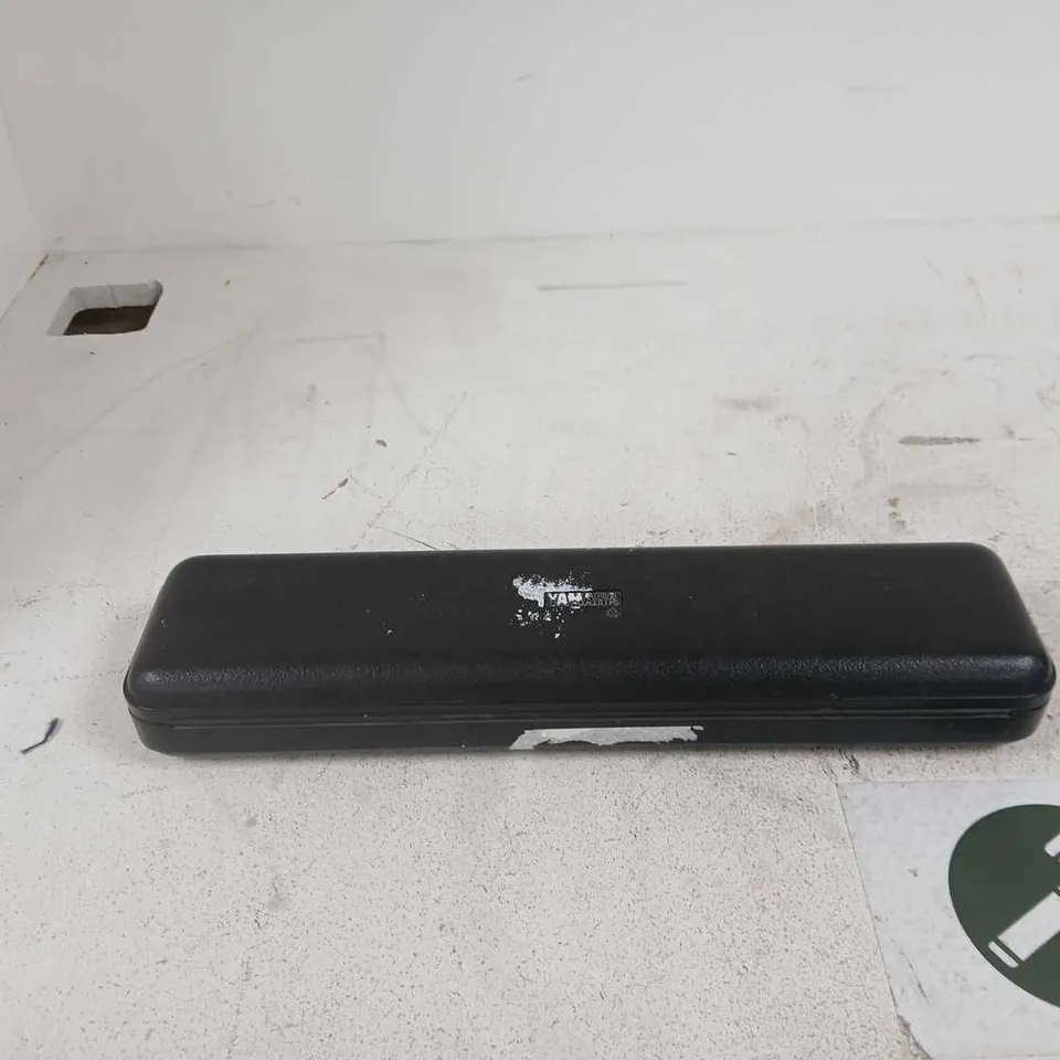 YAMAHA FLUTE IN CASE