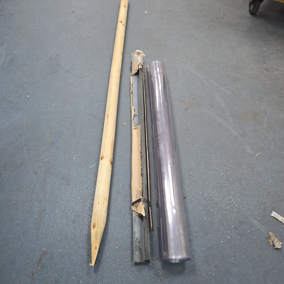 LOT OF ASSORTED HOUSEHOLD ITEMS TO INCLUDE RUGS, JIGSAW PUZZLE AND VARIOUS MEDIA