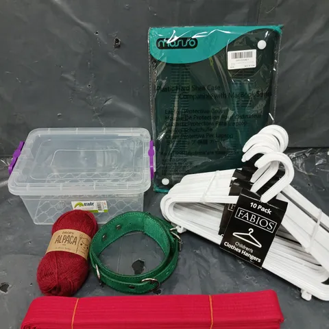 APPROXIMATELY 15 ASSORTED HOUSEHOLD PRODUCTS TO INCLUDE CLOTHES HANGERS, STORAGE CONTAINER BOX, HARD SHELL CASE ETC 