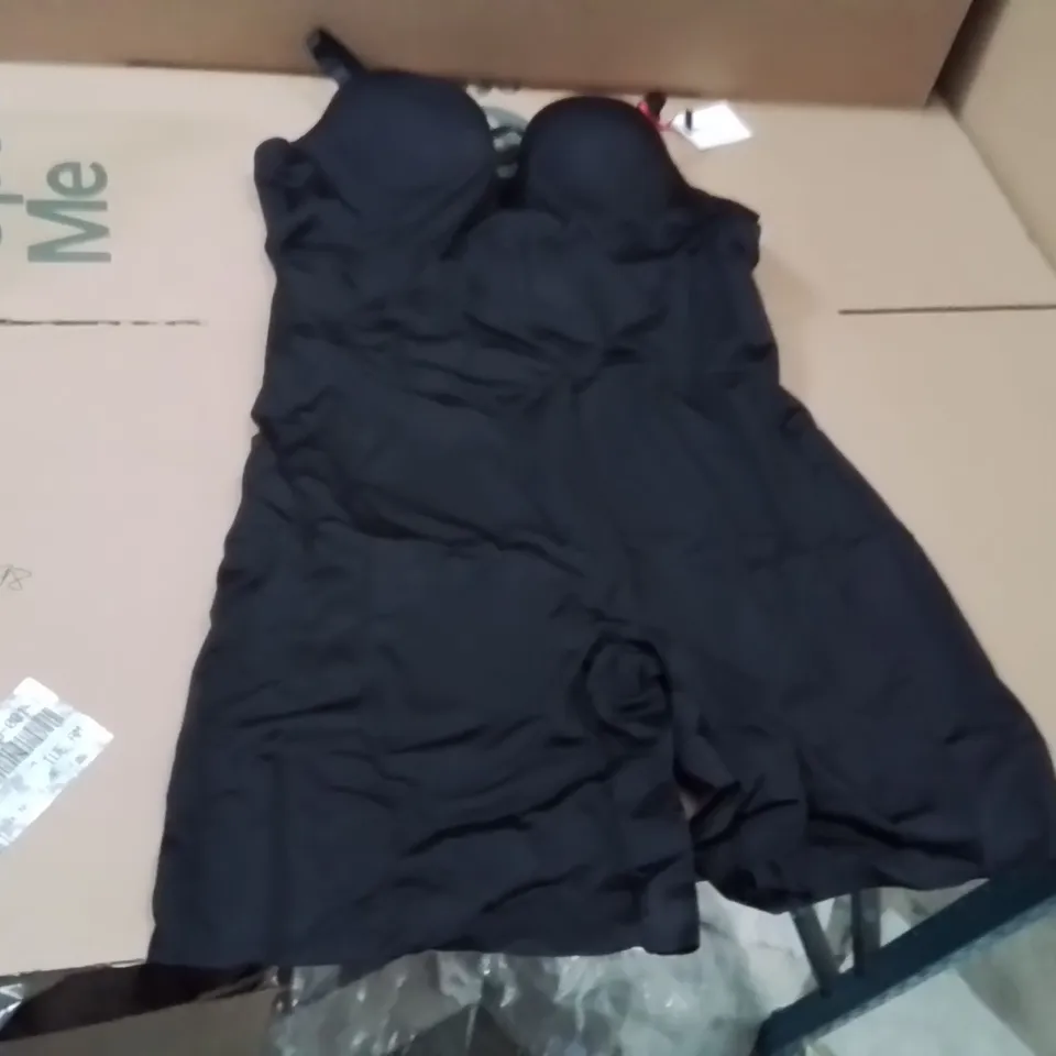 BOXED BRAND NEW APPROXIMATELY 9 MAGISCULPT BLACK BODY SUITS SIZE 38C