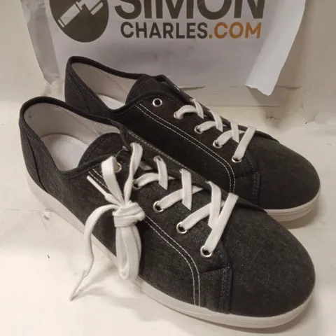 BLACK DENIM SNEAKERS WITH WHITE LACES SIZE UK8