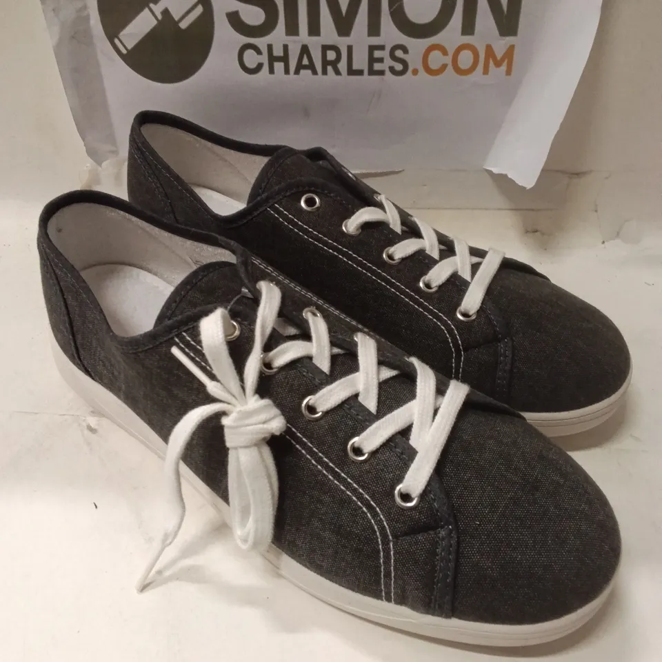 BLACK DENIM SNEAKERS WITH WHITE LACES SIZE UK8