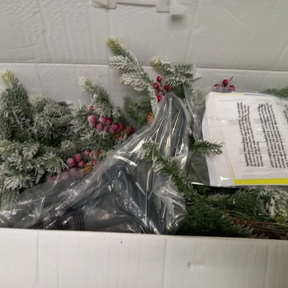 ALISON CORK SUGAR SPRUCE CHRISTMAS TREE - DUSTED 4FT - COLLECTION ONLY 
