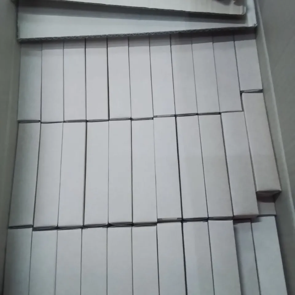 PALLET CONTAINING APPROXIMATELY 4000 DISPENSER PUMP TOP