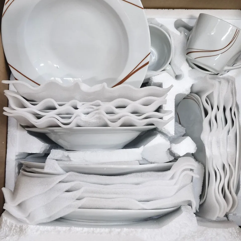 BOXED BLUE ELEPHANT PORCELAIN CHINA DINNERWARE SET