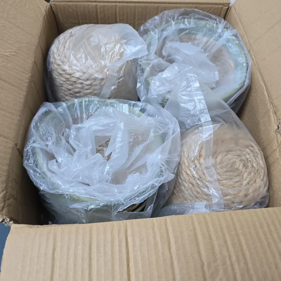 BOX OF APPROXIMATELY 24 WOVEN POT COVER - GREEN TRIM