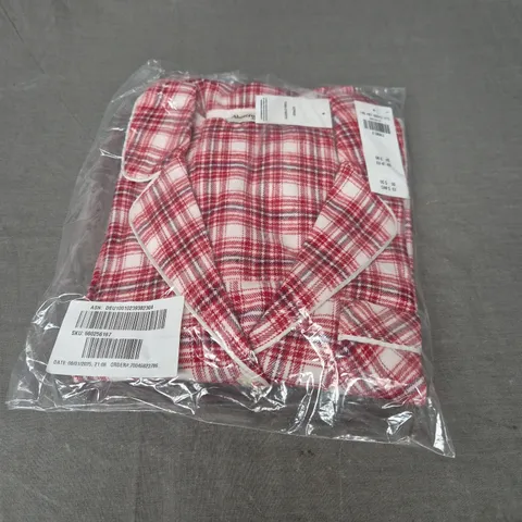 BAGGED ABERCROMBIE & FITCH SLEEPWEAR TOP IN RED PLAID SIZE XS