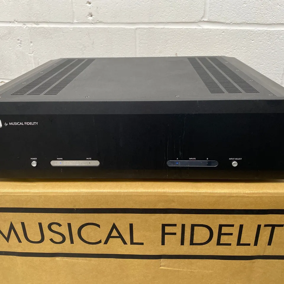 BOXED MUSICAL FIDELITY M6S DUAL MONO POWER AMPLIFIER 