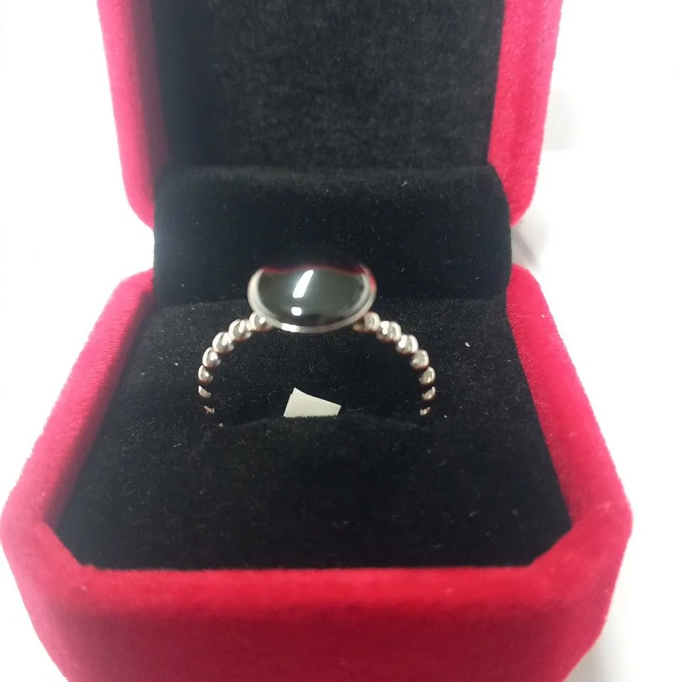 BERING CIRCLE & BEAD RING SIZE 8