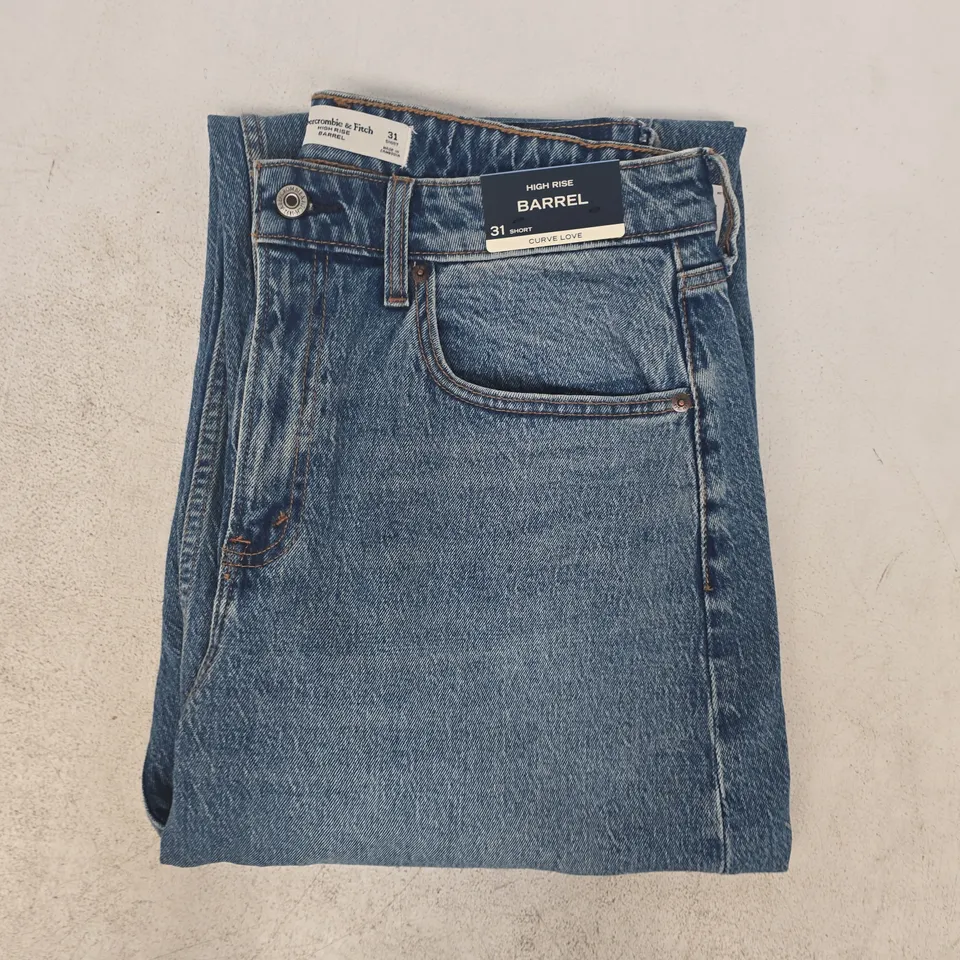 ABERCROMBIE & FITCH HIGH RISE BARREL JEANS IN BLUE SIZE 31 SHORT