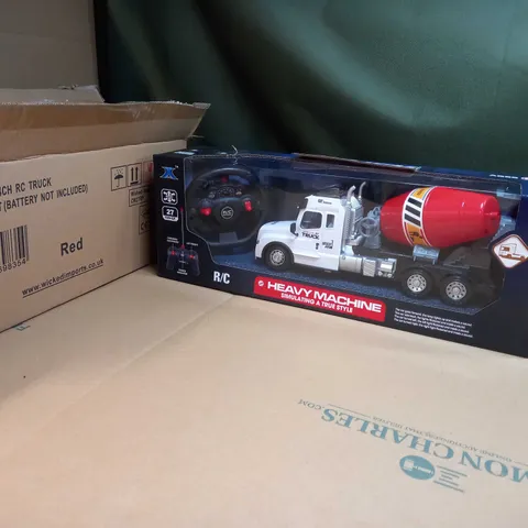 BOXED R/C HEAVY MACHINE TRUCK - AGE 3+ YEARS