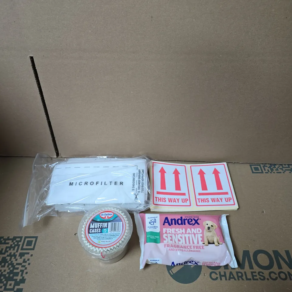 BOX OF APPROXIMATELY 15 ASSORTED HOUSEHOLD ITEMS TO INCLUDE MICROFILTERS, ANDREX FLUSHABLE WIPES AND DR OETKER MUFFIN CASES
