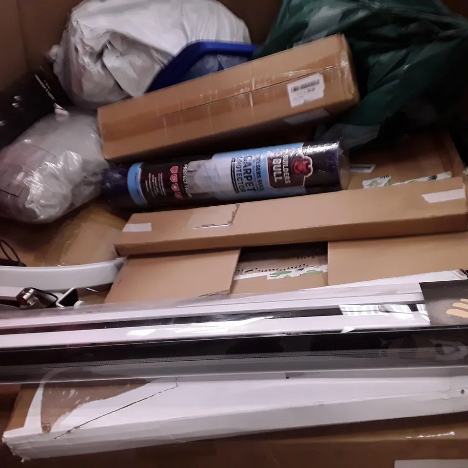 PALLET OF ASSORTED HOUSEHOLD ITEMS TO INCLUDE DRYWALL SANDER, ALDEN HEATER AND 3.8M LADDER