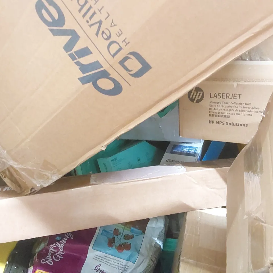 PALLET OF ASSORTED ITEMS TO INCLUDE: LOGITECH Z623 COMPUTER SPEAKER SYSTEM, LOGITECH WIRELESS KEYBOARD + MOUSE SETS, HEAVY DUTY UNDER DESK PC MOUNT, CLOTHES AIRER, SILENTNIGHT PILLOW ECT