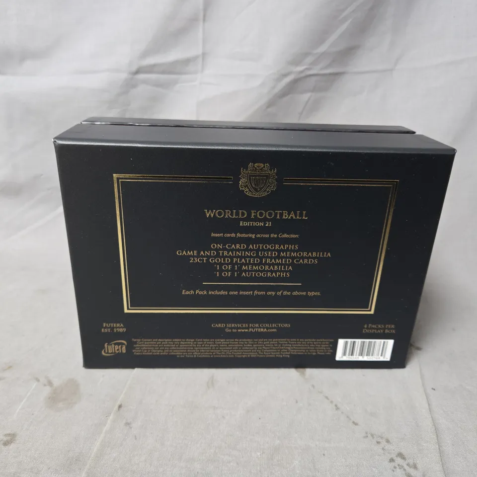 FUTERA UNIQUE WORLD FOOTBALL EDITION 21 COLLECTOR BOX (4 PACKS) – SPORTS MEMORABILIA