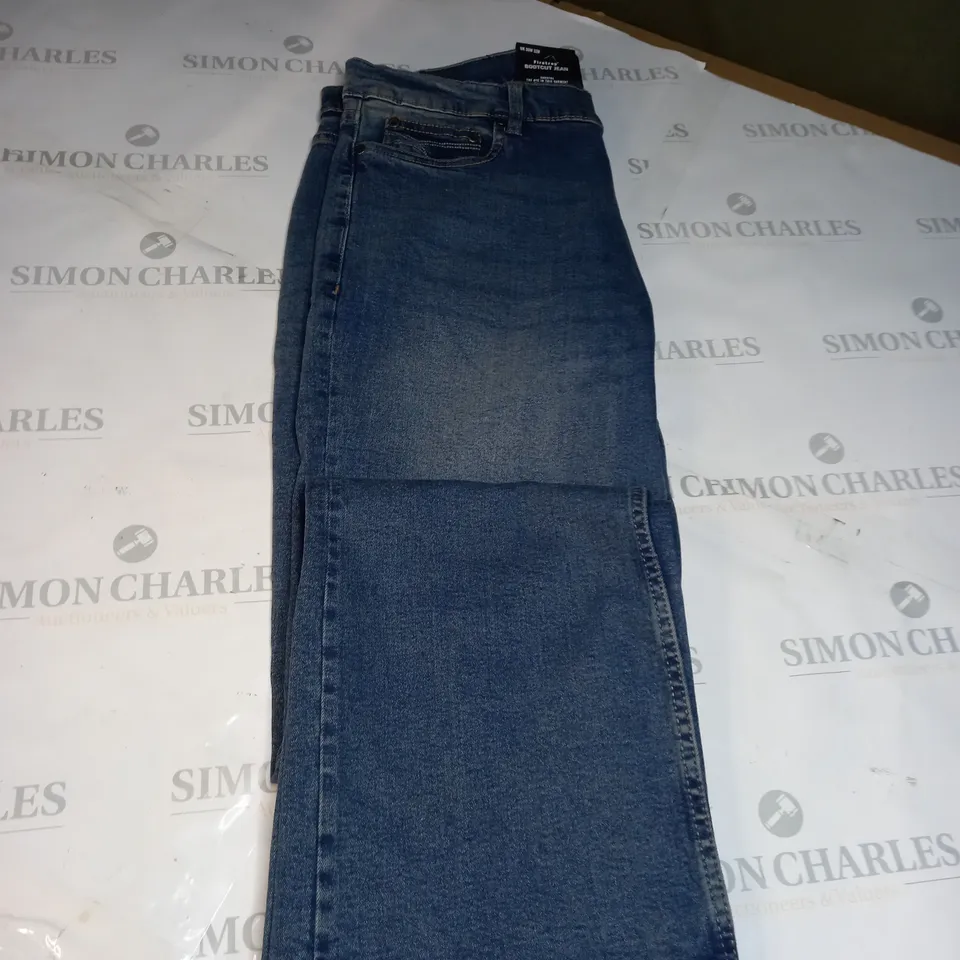 BLUE FIRETRAP BOOTCUT JEANS SIZE - 30W - 32R 