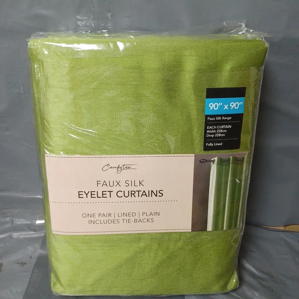 COMFYTEX FAUX SILK LINED EYLET CURTAINS - GREEN - 90" X 90"
