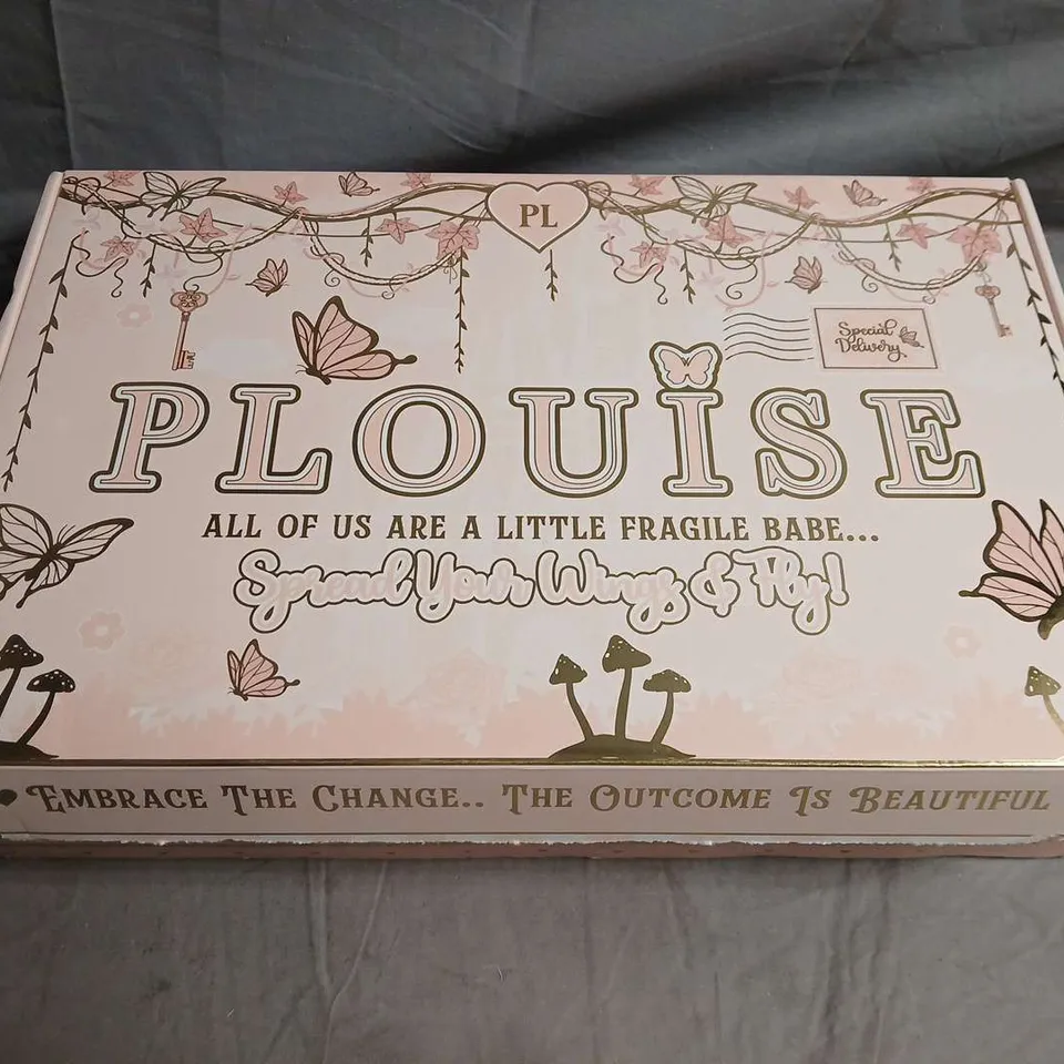 P. LOUISE BEAUTY GIFT SET 