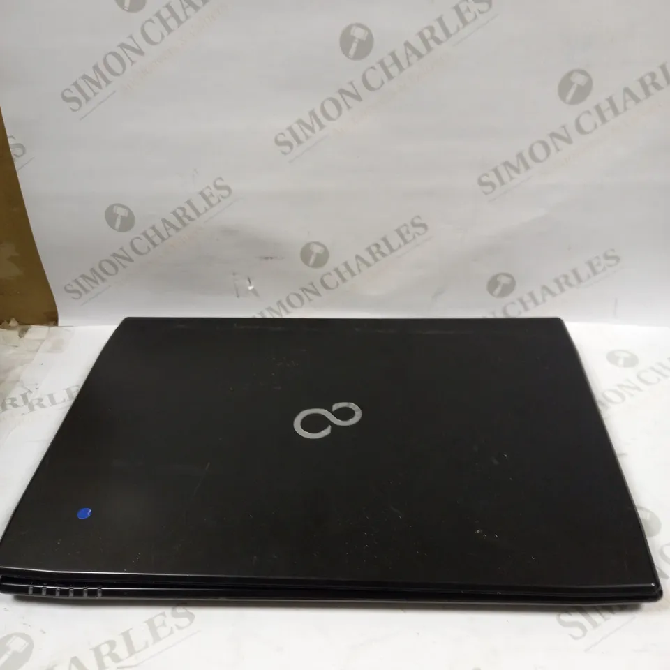 FUJITSU LIFEBOOK AH544 LAPTOP 