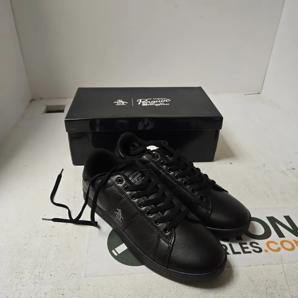 PENGUIN STEADMAN MEN'S TRAINERS – BLACK, UK 10 (EU 45)
