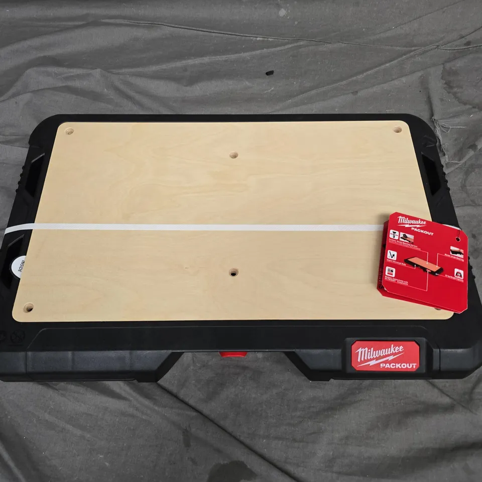 MILWAWKEE PACKOUT TOOL TABLE TOP