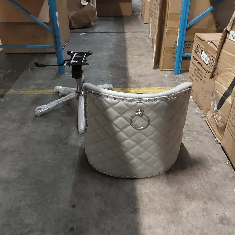 BOXED DESIGNER GREY VELVET CHAIR (1 BOX)