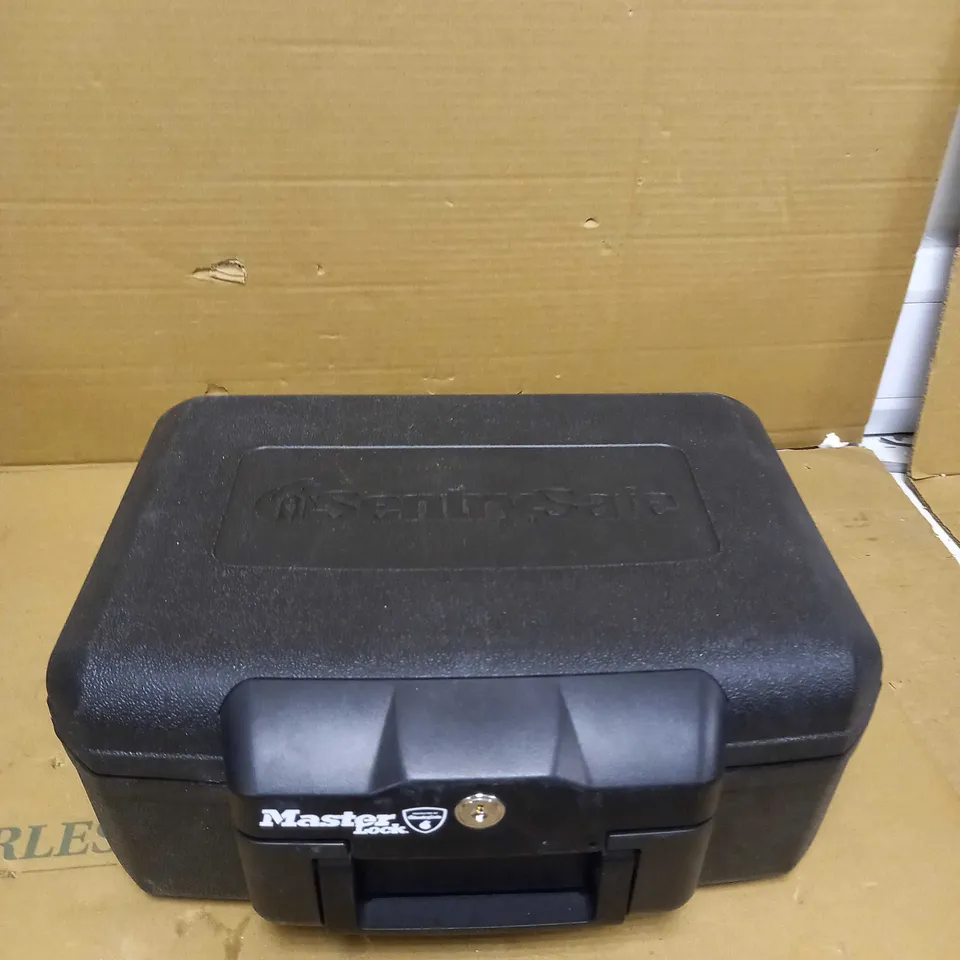 MASTERLOCK SMALL SECURITY CHEST 5.2L