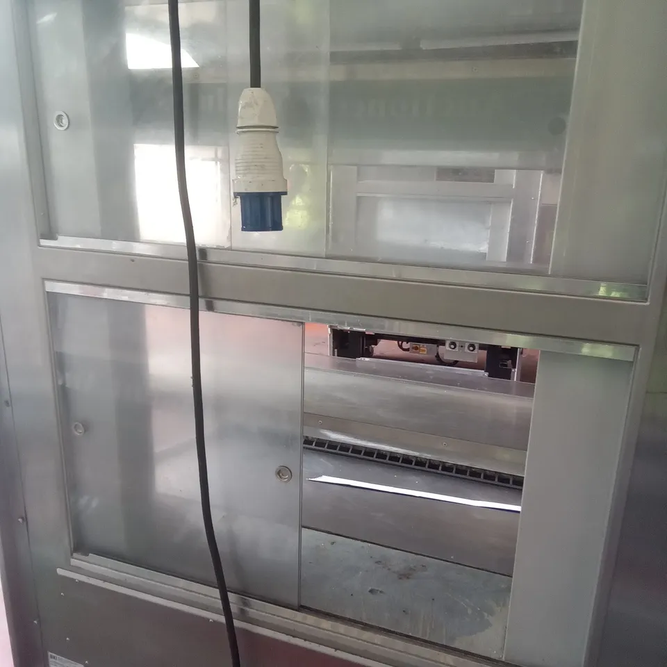 COMMERCIAL SELF SERVE HOT DELI 