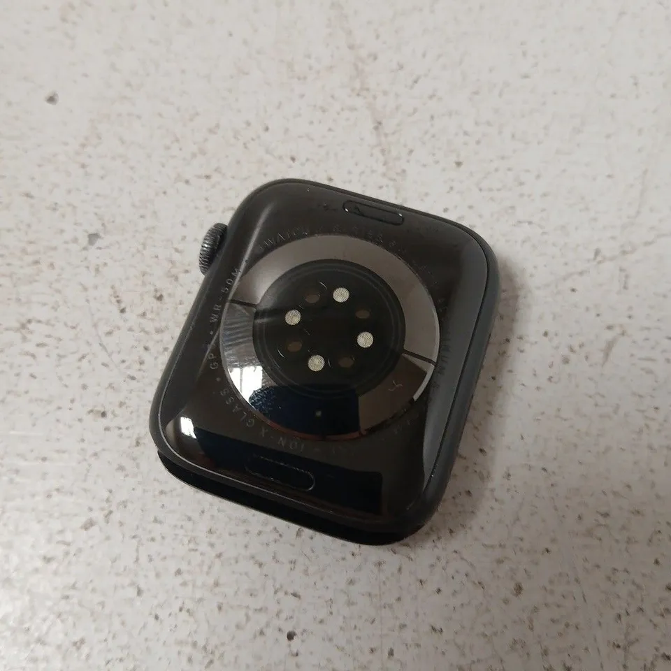 APPLE WATCH SERIES 6 44MM GPS ALUMINIUM SPACE GREY