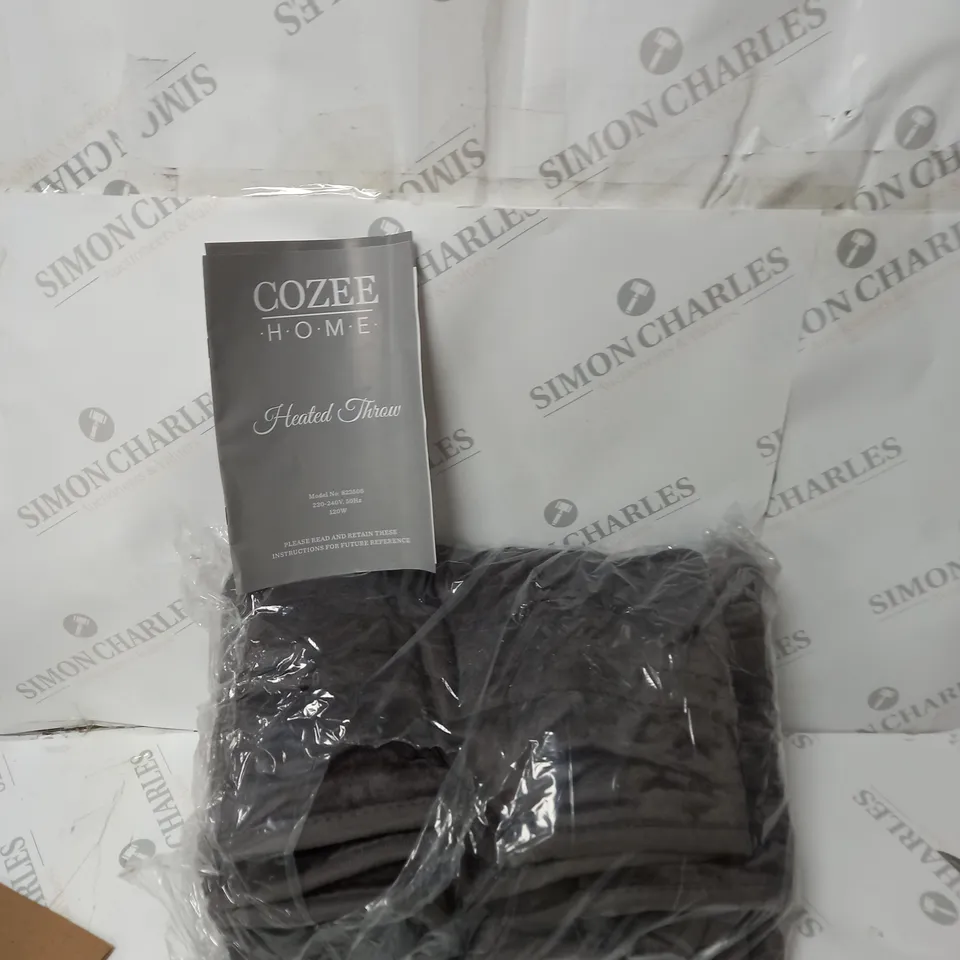 COZEE HOME VELVETSOFT HEATED THROW IN CHARCOAL 