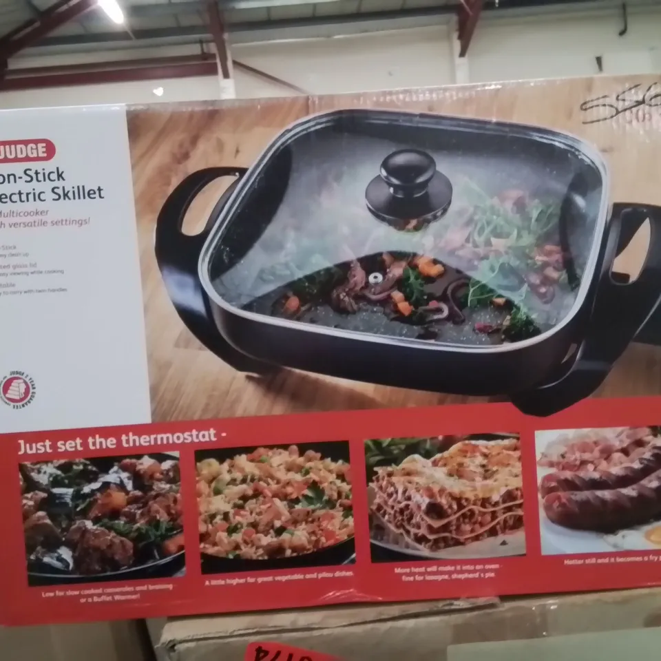 BOXED NON-STICK ELECTRIC SKILLET 