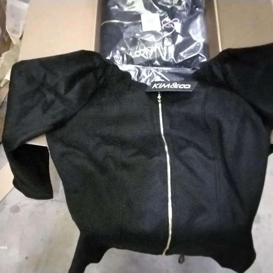 BOX OF APPROXIMATELY 30 ASSORTED BRAND NEW BAGGED BLACK KIM AND CO BLACK ZIP UP JACKETS VARIOUS SIZES