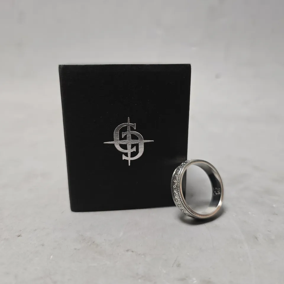 BOXED CLOCKS + COLOURS SEQUENCE RING SIZE 11