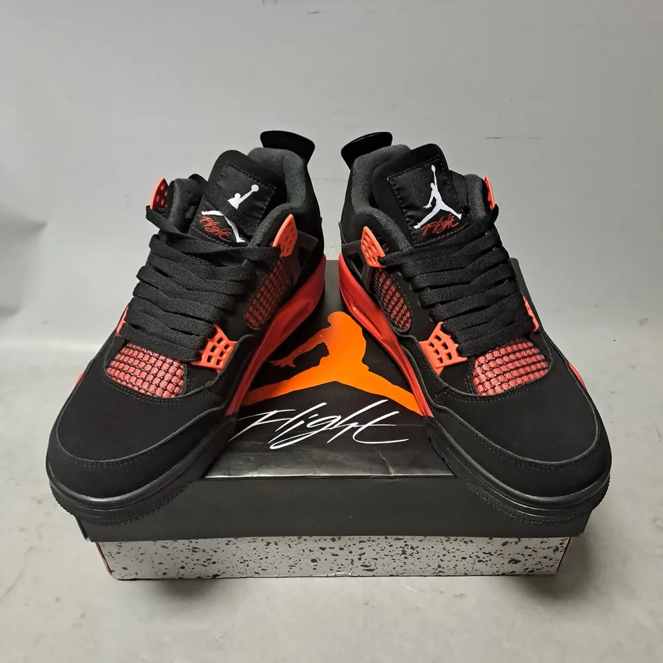 BOXED PAIR OF AIR JORDAN 4 RETRO SHOES IN BLACK/RED SIZE 8