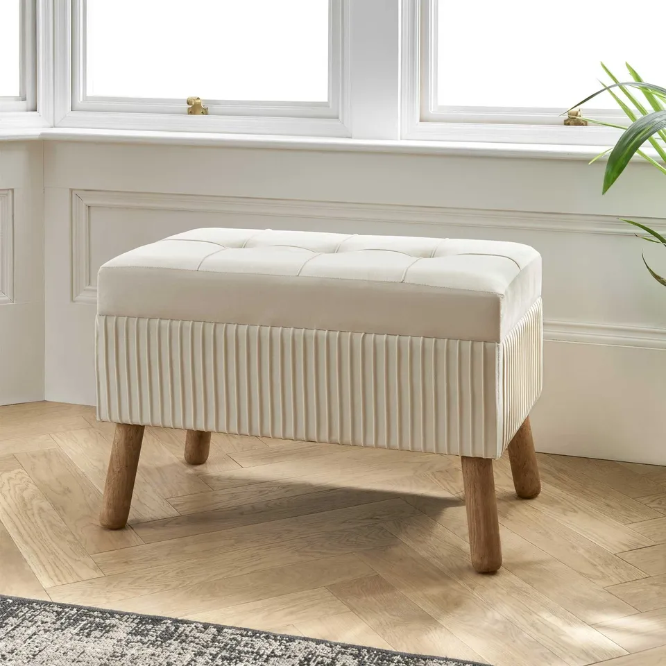 BRAND NEW BOXED HOMESDIRECT 365 SR 10 CREAM/FR FOAM STOOL 