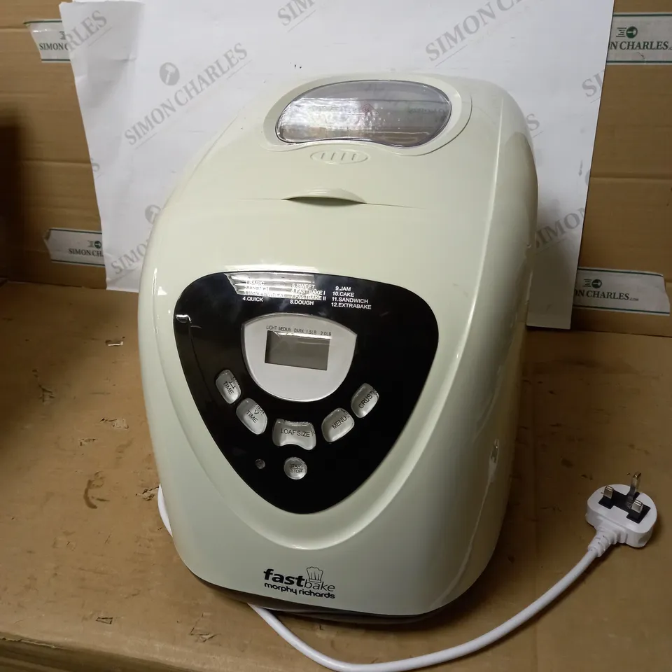 MORPHY RICHARDS FASTBAKE BREADMAKER
