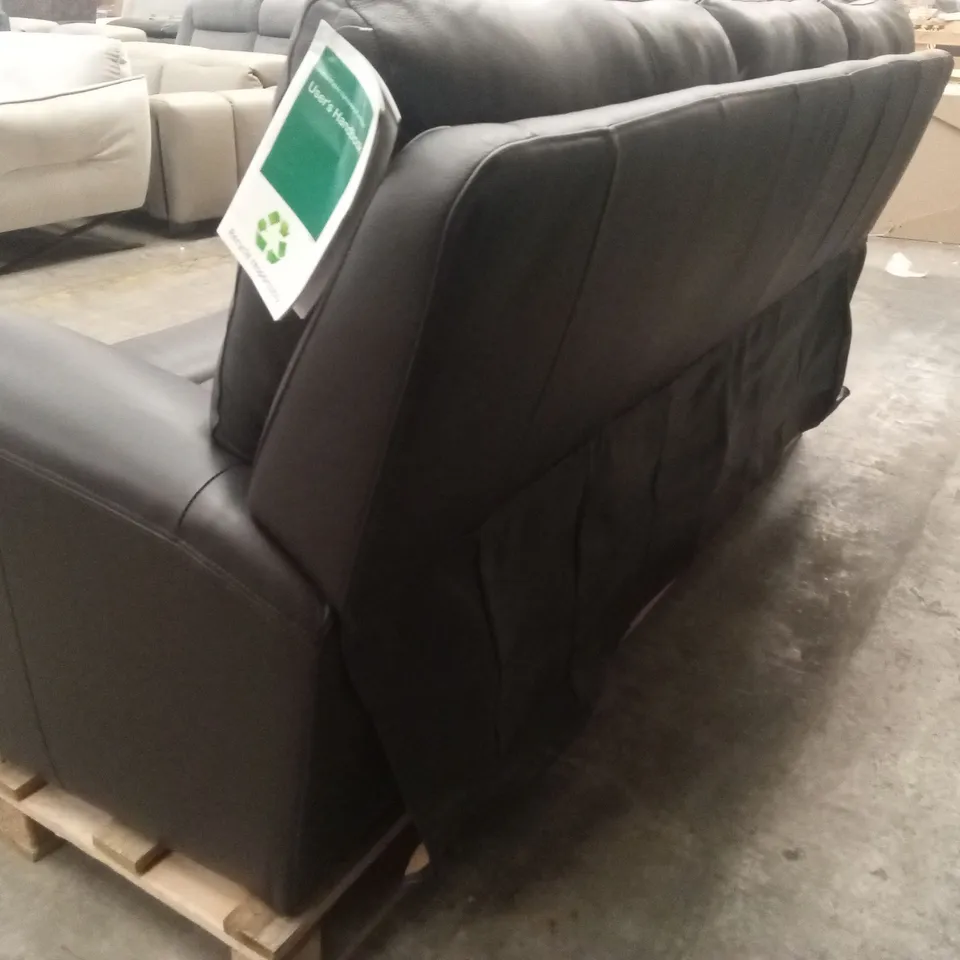 QUALITY DESIGNER 3 SEATER LEATHER SOFA
