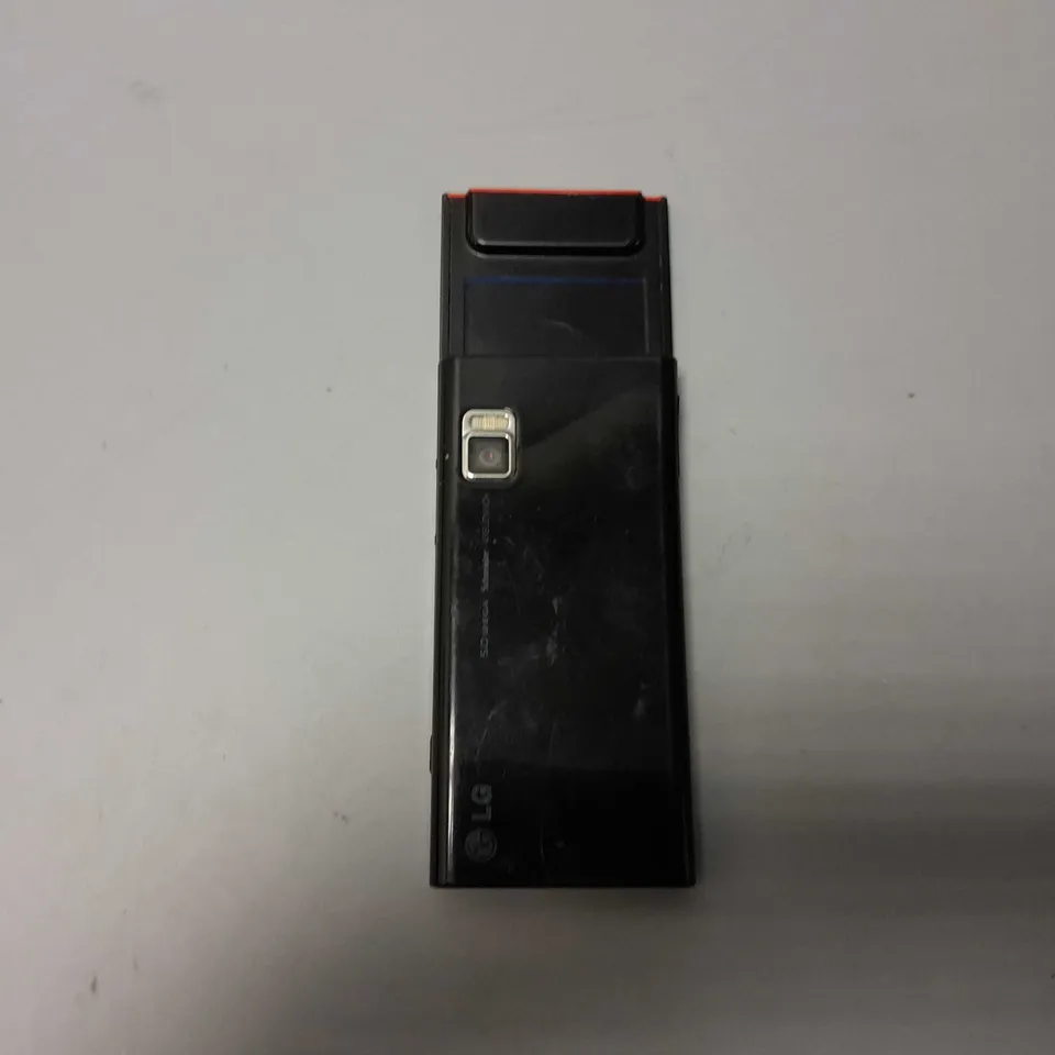 LG KEYBOARD SLIDE SMARTPHONE - MODEL UNSPECIFIED