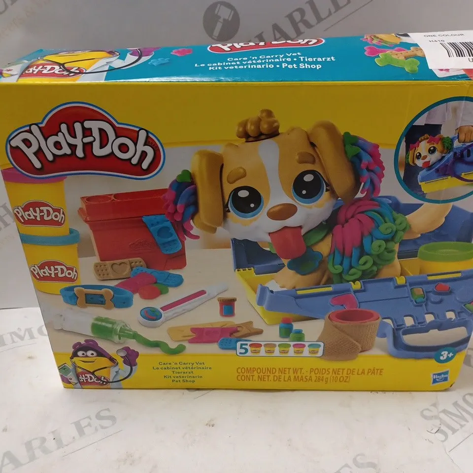 BOXED PLAY-DOH CARE N CARRY VET RRP £21.99