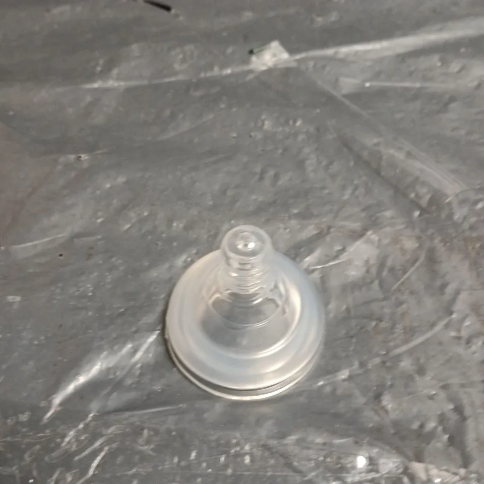 BOX OF APPROXIMATELY 100 BABY BOTTLE NIPPLES