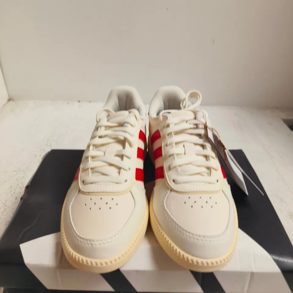 ADIDAS BREAKNET SLEEK J SNEAKERS – WHITE/RED, UK 3.5 (US 4)
