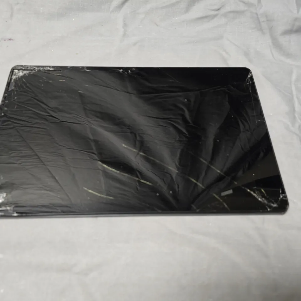 LENOVO TABLET WITH DOLBY ATMOS – TWO-TONE BACK, REAR CAMERA