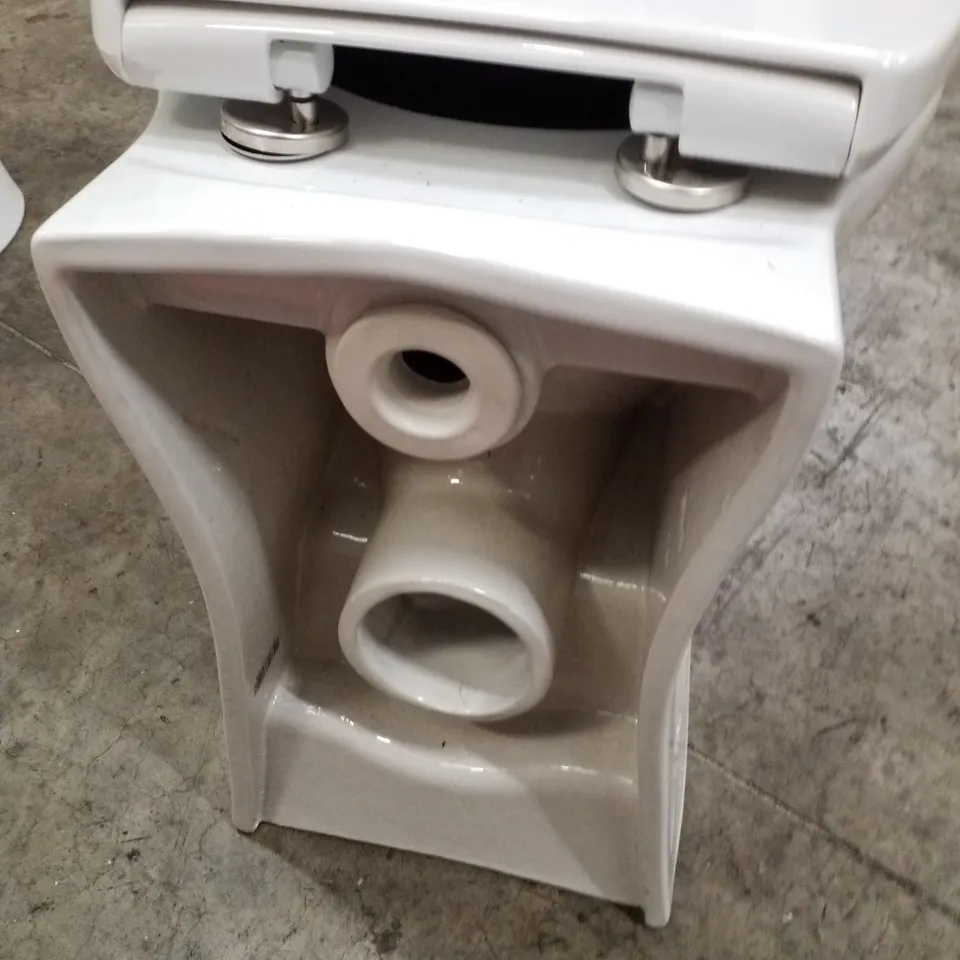 BRAND NEW TOILET PAN WITH SEAT