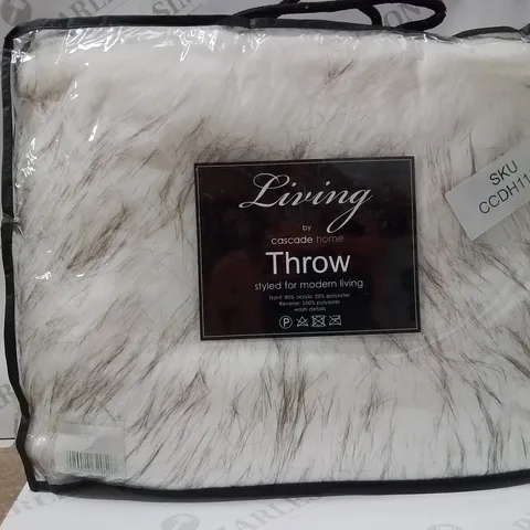 BRAND NEW LIVING BY CASCADE HOME SHAGGY SUPER SOFT THROW