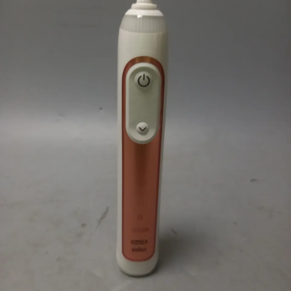 BRAUN ORALB ELECTRIC TOOTHBRUSH