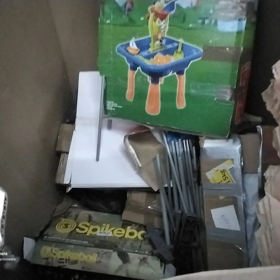 PALLET OF ASSORTED ITEMS INCLUDING DRIPEX VANITY MIRROR, CAMPING FOAM PAD, GRANITE FRYING PAN, A3 FRAME, KIDS PLAY SET, SPIKEBALL
