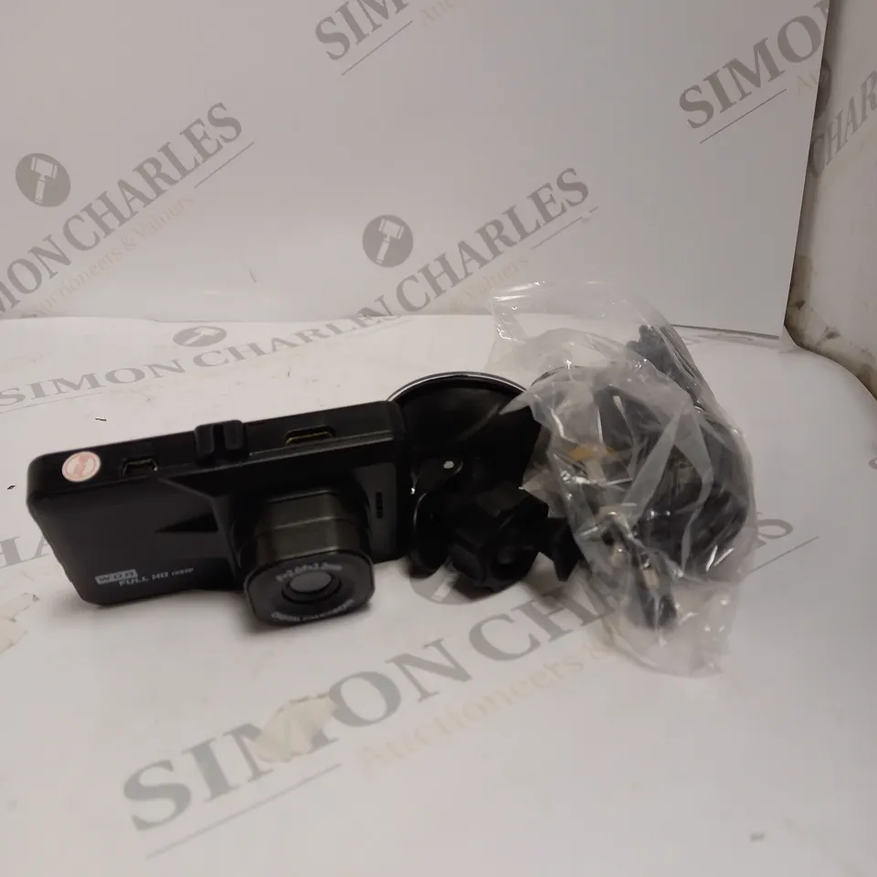 BOXED WDR FULL HD VEHICLE DASHCAM