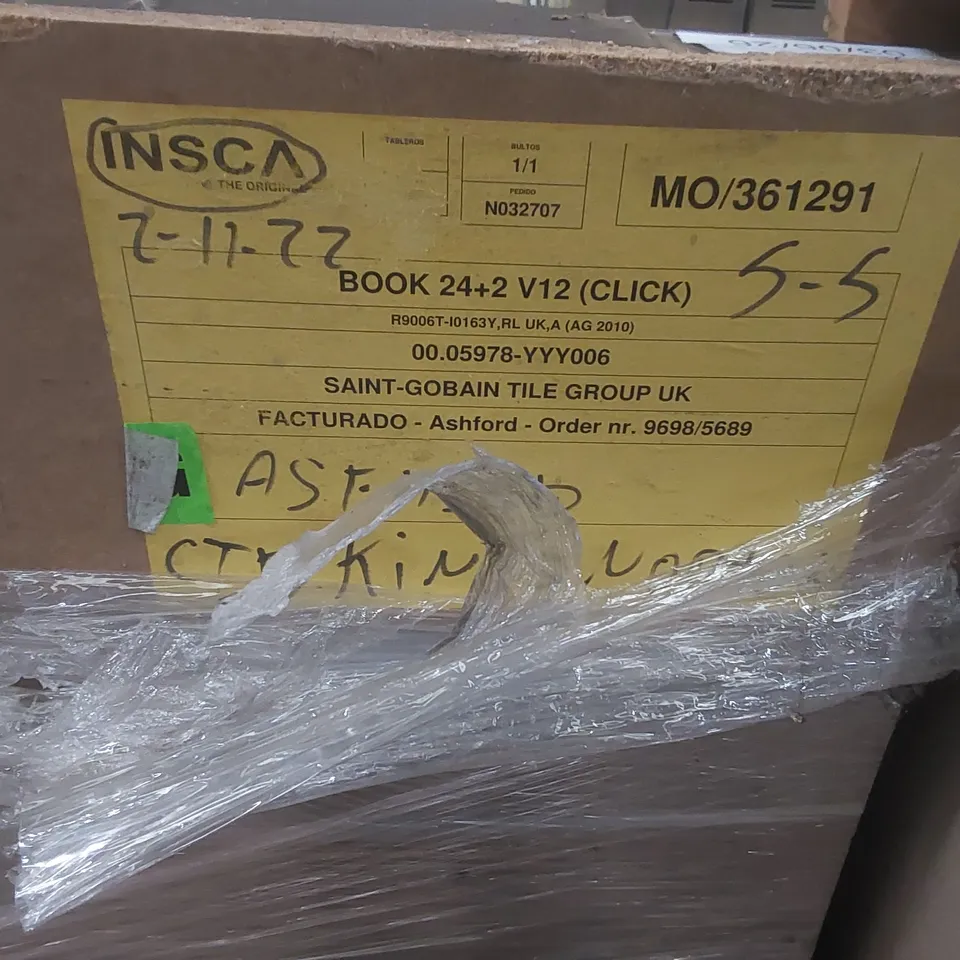 PALLET CONTAINING COMMERCIAL DISPLAY UNIT PARTS